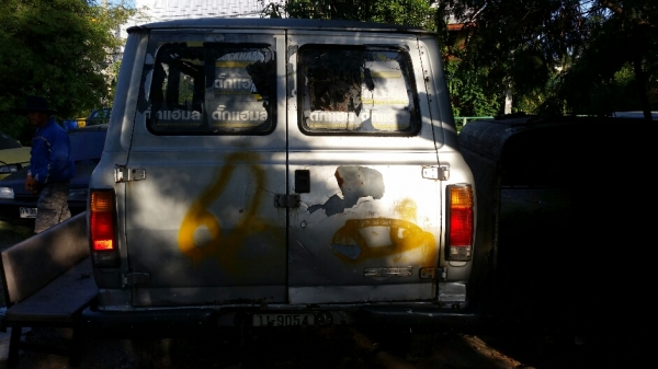 ฟอร์อ ทรานสิต มีเล่ม ทะเบียนขาดปี 49 ไม่มีชุดโอน หาเลขไม่เจอ ขายตามสภาพ 39,000 บาท