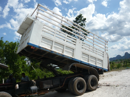 กระบะครบชุด  75000 บาท ครบทุกอย่าง