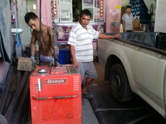 แจ้งลูกค้าสงขลา จัดส่งให้แล้วครับ เครื่องเชื่อมพร้อมปั่นไฟขนาดกะทัดรัด ส่งที่ขนส่งสาย 4 ครับ พร้อมใช้งาน แจ้งลูกค้าสงขลา จัดส่งให้แล้วครับ เครื่องเชื่อมพร้อมปั่นไฟขนาดกะทัดรัด ส่งที่ขนส่งสาย 4 ครับ พร้อมใช้งาน