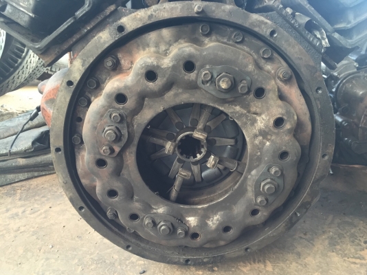 ขายเครื่อง  ISUZU 6-BD1 ปั้มลม