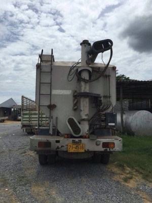 ขายISUZU DECA  รถบรรทุกอาหารสัตว์