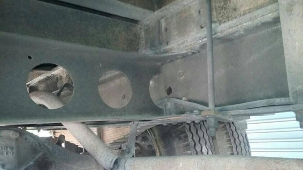 6 ล้อรั้ว 145 แรง ISUZU ยาง 900-20 รถปี 2524 สภาพยังดี เล่มพร้อม