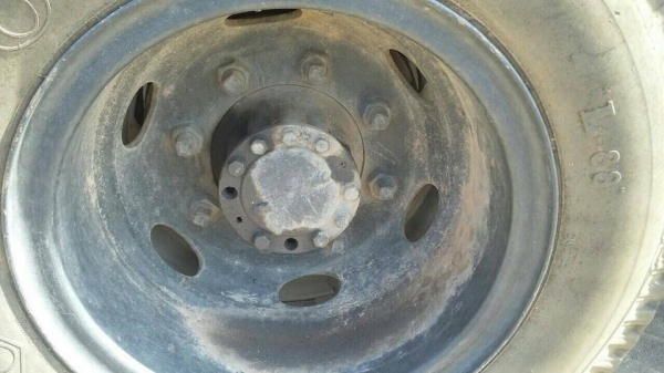 6 ล้อรั้ว 145 แรง ISUZU ยาง 900-20 รถปี 2524 สภาพยังดี เล่มพร้อม