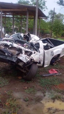 อีซุซุออนนิวส์ ปี13 เครื่อง2500 ไฮเเลนเดอร์  สีขาว  บุคคลลอยเเยกได้ทั้งหมด