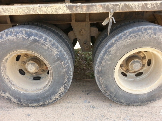 ขายลูกพ่วงดั้ม3คานแท้ สภาพสวยพร้อมใช้งาน เอกสารพร้อมโอน สนใจโทร 090-8588220คุณนะ 093-3258446คุณบิว ID:narong498 หรือเข้าดูสินค้าได้ที่ www.truck.in.th/498 หรือเพจFacebook ณรงค์ ซื้อขายรถมือสอง (เว็บไซต์ส่วนตัว)