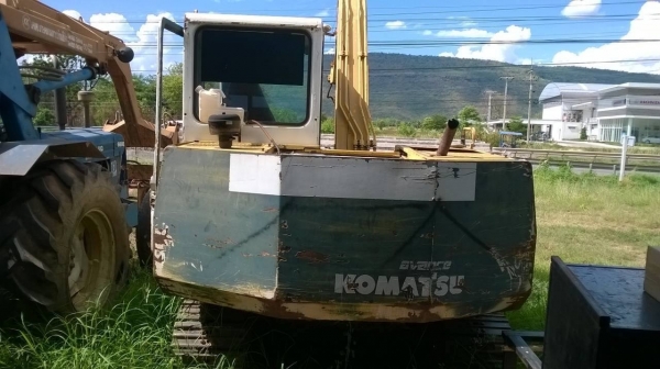 ขายแบคโฮ KOMATSU PC60-6 เอกสารใบอินวอยซ์ รถพร้อมใช้ ช่วงล่างดีทุกอย่าง ราคาต่อรองได้ ขายแบคโฮ KOMATSU PC60-6 เอกสารใบอินวอยซ์ รถพร้อมใช้ ช่วงล่างดีทุกอย่าง ราคาต่อรองได้