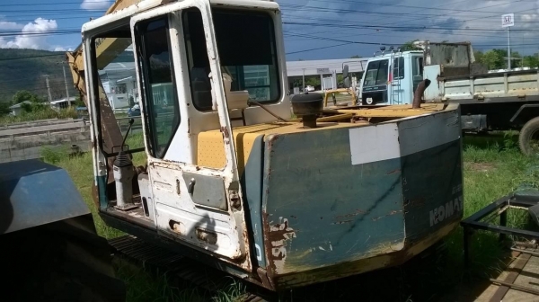 ขายแบคโฮ KOMATSU PC60-6 เอกสารใบอินวอยซ์ รถพร้อมใช้ ช่วงล่างดีทุกอย่าง ราคาต่อรองได้ ขายแบคโฮ KOMATSU PC60-6 เอกสารใบอินวอยซ์ รถพร้อมใช้ ช่วงล่างดีทุกอย่าง ราคาต่อรองได้