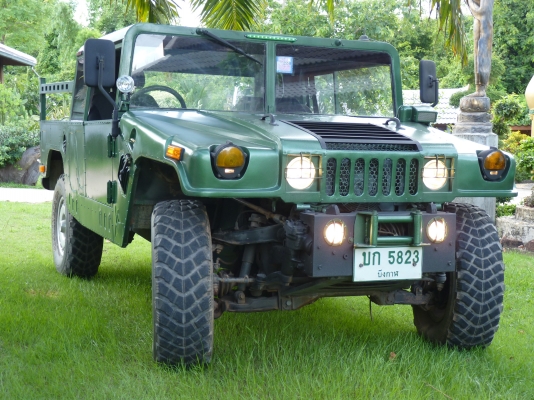 Hummer  H1 Replica