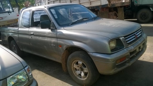 ขายกระบะมิตซู ปี 37 เครื่อง 2500 คัสซีสวยตลอดเส้น พวงมาลัยพาวเวอร์ ทะเบียนพร้อมโอน