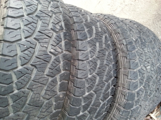 ขายยาง Hankok 265/75/16 ปี่ 13 ขายยาง Hankok 265/75/16 ปี่ 13