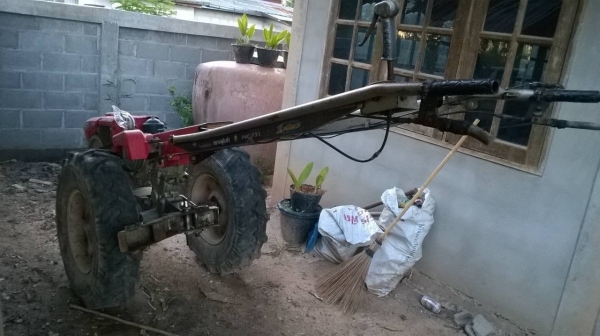 ขายรถไถเดินตาม สยามคูโบต้า เครื่อง RT90 อุปกรณ์มี ผาน คราด และล้อเหล็ก ขายรถไถเดินตาม สยามคูโบต้า เครื่อง RT90 อุปกรณ์มี ผาน คราด และล้อเหล็ก