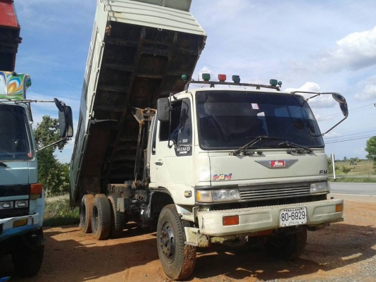 ขาย10ล้อ2เพลา ดั้มFM3H เครื่องEM100 240แรง พ.เพาเวอร์ เบรกทิฟฟี่ เครื่องดี ภายในสวย ยางดี คัชซีสวย กระบะดั้มสามมิตร สภาพพร้อมใช้งาน เอกสารพร้อมโอน  สนใจโทร 090-8588220คุณนะ 093-3258446คุณบิว ID:narong498 หรือ www.truck.in.th/498 หรือfb:ณรงค์ ซื้อขายรถมือส