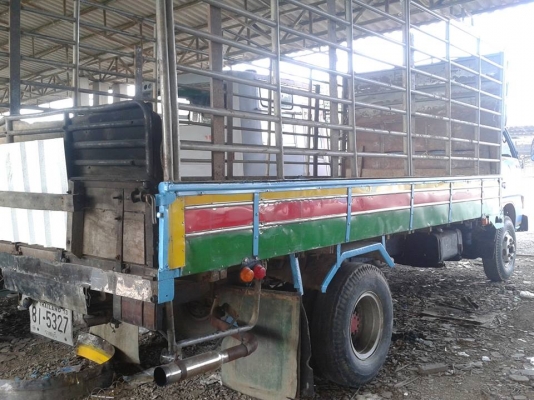 ISUZU KS32 - เฟืองท้าย + คานหน้า ของ NPR. 115 แล้วครับ