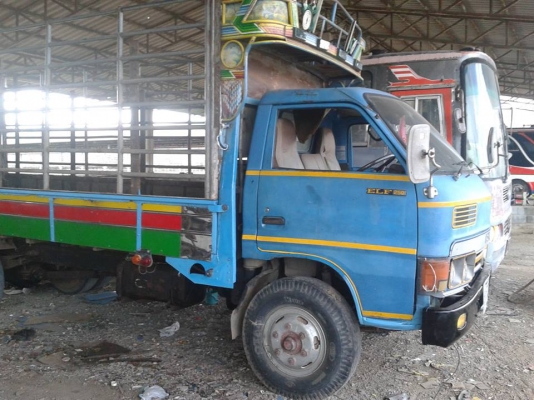 ISUZU KS32 - เฟืองท้าย + คานหน้า ของ NPR. 115 แล้วครับ