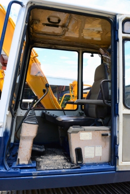 KOMATSU PC60-6 KOMATSU PC60-6