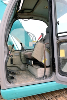 KOBELCO Grand Beetle 135SR KOBELCO Grand Beetle 135SR