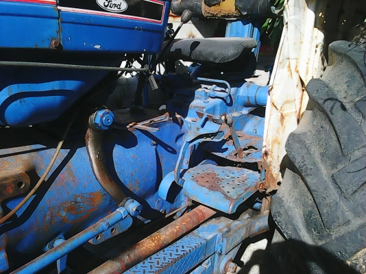 ขายFORD T5  4WD สวยๆถูกๆ  รถมีทะเบียนครบ รถสุดๆๆไปเลย