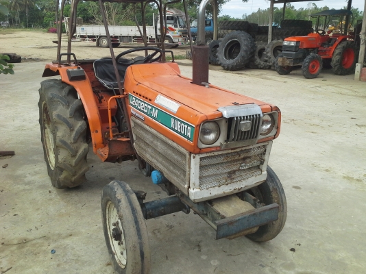 ขาย แทรกเตอร์ KUBOTA L 2402DT-M สภาพพร้อมใช้งาน