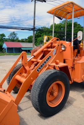 รถตัก FURUKAWA FL60