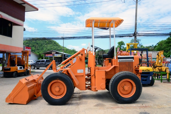 รถตัก FURUKAWA FL60