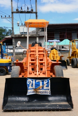 รถตัก FURUKAWA FL60