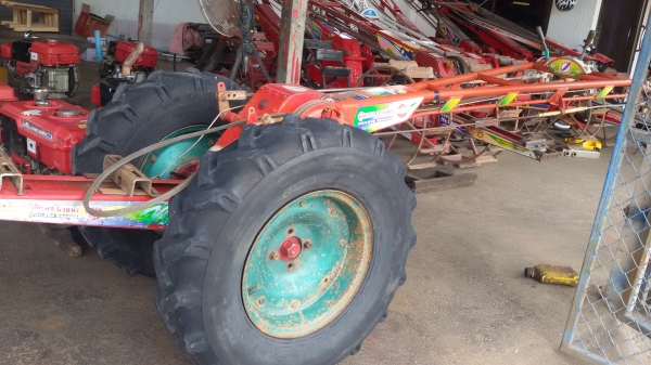 ขายตัวรถมุ้ยเลงบางนามีล้ออยางสภาพเดิมๆสวยๆ ราคา16500บาทสวยๆราคานี้ยังต่อลองราคาได้อีกนะครับสนใจโทร0813655997อำพร พาเจริญ