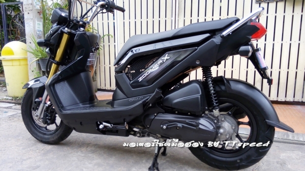 ขาย Zoomer-x คอมบาย สีดำรถบ้านปี 56 สภาพป้ายแดง