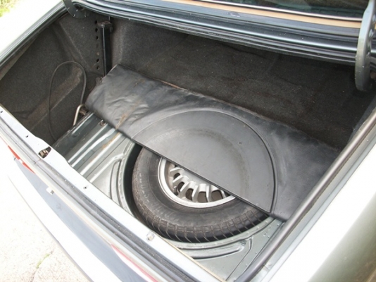 ขาย bmw 316 เดิมๆสีเงา ตัวถังบาง ภายในเดิมๆไม่แตกหักเบาะไม่ขาด