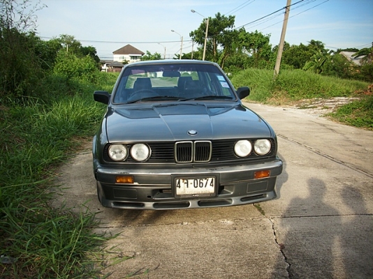 ขาย bmw 316 เดิมๆสีเงา ตัวถังบาง ภายในเดิมๆไม่แตกหักเบาะไม่ขาด