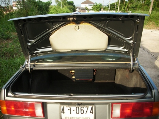 ขาย bmw 316 เดิมๆสีเงา ตัวถังบาง ภายในเดิมๆไม่แตกหักเบาะไม่ขาด