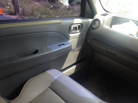 รถตู้ Nissan urvan,2005,VIP เครื่องเกียร์ดี