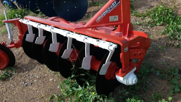 ขายผานพรวน6&times;24ตราช้าง