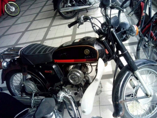 ขายรถ classic 50 cc หลายคัน ราคาไม่แพง สนใจเลือกชมก่อน