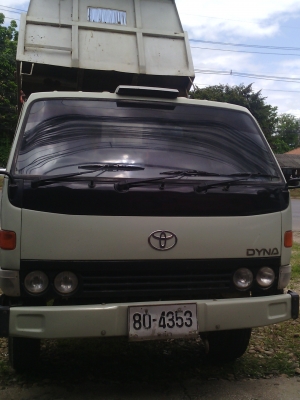รถดั๊มโตโยต้าBU 211เครื่อง115แรงปี45พร้อมใช้เอฟหน้าหลัง420000
