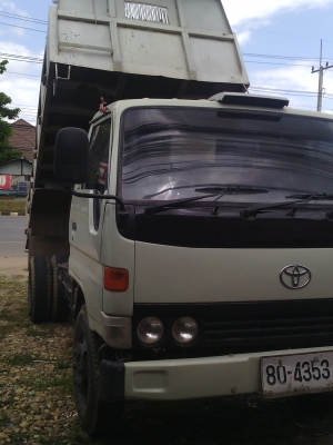 รถดั๊มโตโยต้าBU 211เครื่อง115แรงปี45พร้อมใช้เอฟหน้าหลัง420000