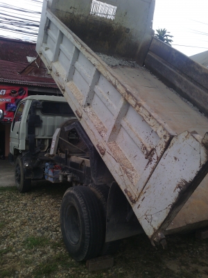 รถดั๊มโตโยต้าBU 211เครื่อง115แรงปี45พร้อมใช้เอฟหน้าหลัง420000