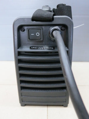 เครื่องเชื่อมอินเวอร์เตอร์ 200 A ยี่ห้อ Woweld รุ่น ARC200 ของใหม่ ตัวเล็ก เบา เหมาะสะพายบ่า ใช้งานง่าย