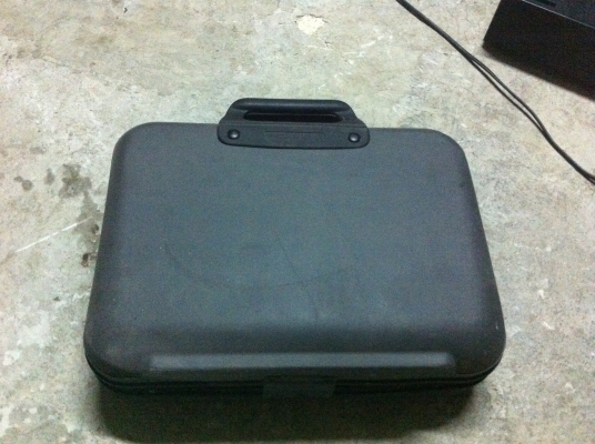 เครื่องพิมพ์แถบสติกเกอร์ CASIO นำไปพิมพ์ข้อมูลต่างๆติดตามตู้ไฟไฟต่างๆหรืออื่นได้หมด ครบชุดพร้อมกระเป๋าเก็บ และ ม้วนสติกเกอร์อีก 3 ม้วน