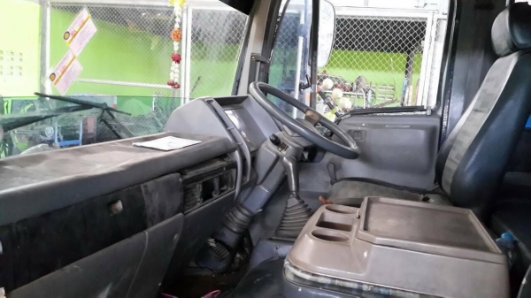 หดล้อHiNO FF3H 195แรง เครน 5 ตัน TANAD~ super ท้อง V 3ปลอก2ชัก สภาพเยียมสวยพร้อมใช้งาน เล่มทะเบียนพร้อมโอน (ราคา975,,000บ) ต่อรองได้ ครับ รถสวยๆสภาพดี