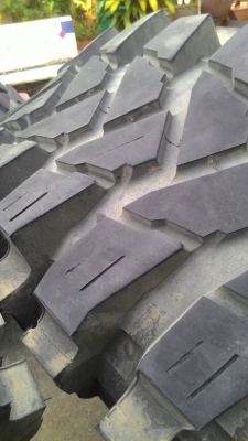 ขายยาง 37R16