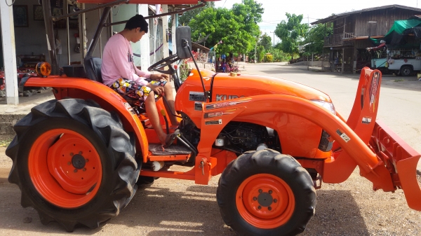 ขายรถคูโบต้าL3608แรงพร้อมไช้งานรถเดิมๆมีไบมีดคานโค้งตราช้างคูโบต้าไมค์1016ช.ม. รถอยู่วังบัว คลองขลุง กำแพงเพชร ราคา285000 บาท สนใจสอบุถามได้ที่081 3655997 อ๋าพร พาเจริญ ราคาต่อรองได้อีกนะครับ ขายรถคูโบต้าL3608แรงพร้อมไช้งานรถเดิมๆมีไบมีดคานโค้งตราช้างคูโบต้าไมค์1016ช.ม. รถอยู่วังบัว คลองขลุง กำแพงเพชร ราคา285000 บาท สนใจสอบุถามได้ที่081 3655997 อ๋าพร พาเจริญ ราคาต่อรองได้อีกนะครับ