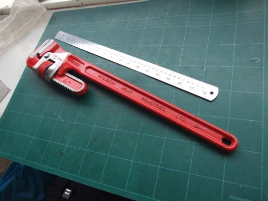 ประแจจับแป๊ป MITSUBISHI HEAVY INDUSTRIAL (Japan) ขนาด 600mm.(24") จับแป๊ปได้ถึงขนาด  2 1/2" เป็นของใหม่ครับ