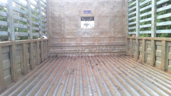 รถบรรทุก 6 ล้อ ISUZU NPR59LU5M กระบะคาร์โก้สแตนเลส ความยาว4.30 เมตร ยาง 8.25-16