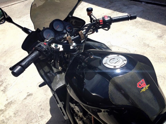 YAMAHA FZ1 ปี2003 เครื่อง1000 บิดลอยทะเบียนแท้ โอนในขนส่งได้เลย