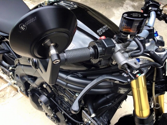 Triumph Speed Triple 1050 ปี 2009 รถสวยสีเดิมทั้งคัน ไม่ล้มไม่ชน วิ่งมา 40,xxx โล