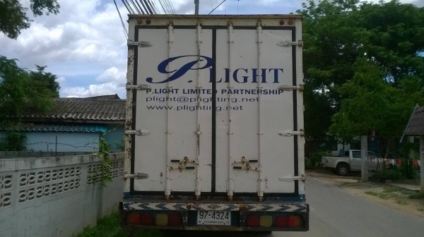 ขายรถ 6 ล้อ FD3H ตู้แห้ง 10 บาน ยาว 6 เมตร คัสซีสวยตลอดเส้น เครื่อง HO7C turbo 210 แรงม้า เบรคทิฟฟี่ พาวเวอร์ ทะเบียนพร้อมโอนครับ