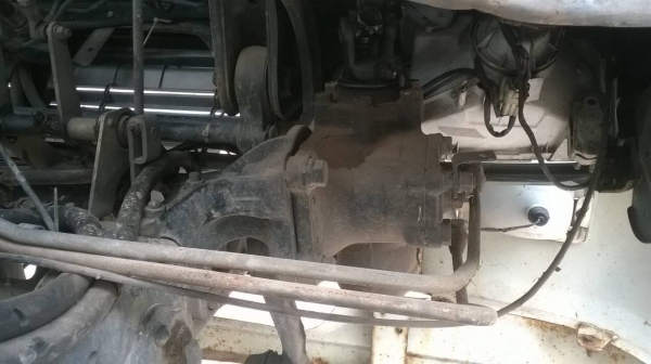 ขายรถ 6 ล้อ FD3H ตู้แห้ง 10 บาน ยาว 6 เมตร คัสซีสวยตลอดเส้น เครื่อง HO7C turbo 210 แรงม้า เบรคทิฟฟี่ พาวเวอร์ ทะเบียนพร้อมโอนครับ