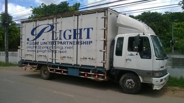 ขายรถ 6 ล้อ FD3H ตู้แห้ง 10 บาน ยาว 6 เมตร คัสซีสวยตลอดเส้น เครื่อง HO7C turbo 210 แรงม้า เบรคทิฟฟี่ พาวเวอร์ ทะเบียนพร้อมโอนครับ