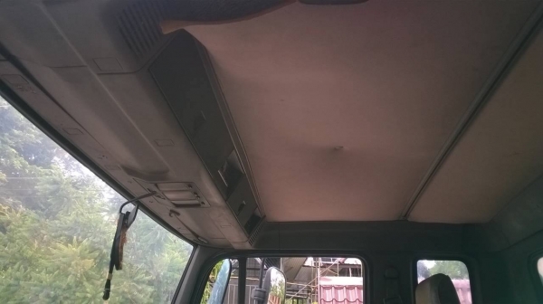 ขายรถ 6 ล้อ FD3H ตู้แห้ง 10 บาน ยาว 6 เมตร คัสซีสวยตลอดเส้น เครื่อง HO7C turbo 210 แรงม้า เบรคทิฟฟี่ พาวเวอร์ ทะเบียนพร้อมโอนครับ