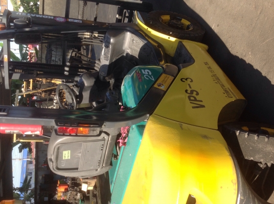 ขายรถ  komatsu ขนาด 2.5 ตัน ดีเซล เกียร ออโต้